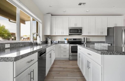 Southwest Village Casa | Luxury Scottsdale Home, walk to Old Town