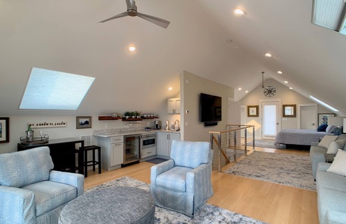 Easton's Point Casa | Luxury Sea Lodge with Ocean Views - Walk to Easton's Beach