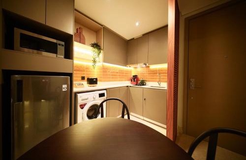 Pantai Indah Kapuk Apartamento | Luxury Sea View 1BR Oakwood Gold Coast PIK