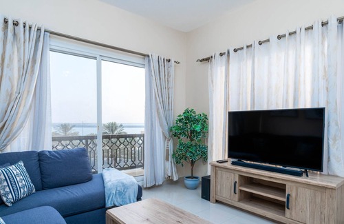 Bab Al Bahr Apartamento | Luxury Sea View 1B Apartment in RAK