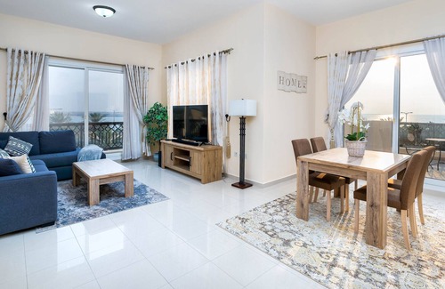 Bab Al Bahr Apartamento | Luxury Sea View 1B Apartment in RAK