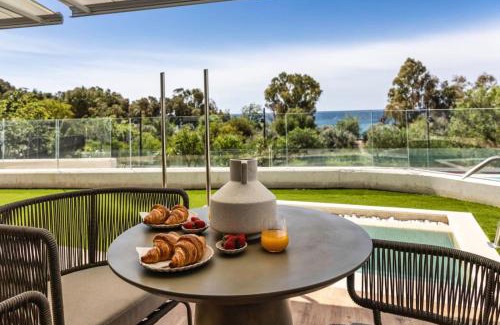 Villajoyosa Apartamento | Luxury Sea View Apartment by United Renters