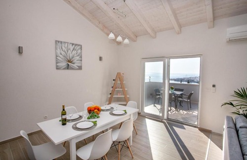 Jesenice Apartamento | Luxury Sea View Apartment