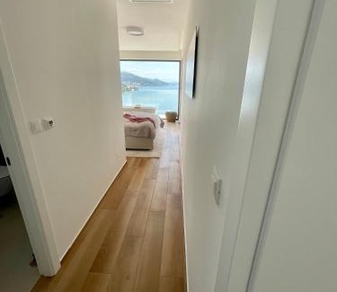 Marina Apartamento | Luxury Sea View Penthouse "Marina Living" Pool, Adria, Split Region
