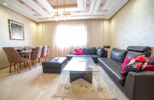 Secteur Touristique Apartamento | Luxury Seafront Apartment 101sqm with 2 Bedrooms and Wi-Fi Unlimited