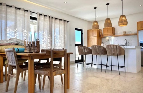 Vinorama Villa | Casa del mar