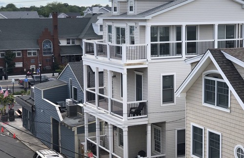 Fort Monmouth Casa | Luxury seaside home, ocean block, centrally located