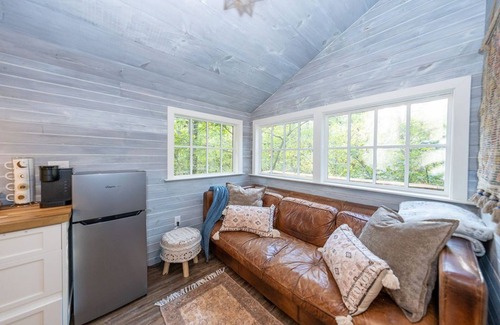 Palmyra Cabina | Luxury, Secluded Treehouse on the Rivanna River