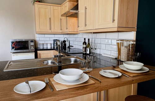 Potter Brompton Cabaña | Luxury self-contained country cottage. Amazing views!
