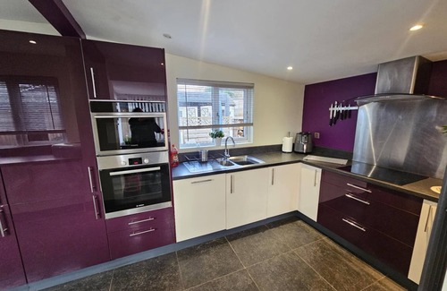 Heysham Casa | Luxury Seymour House with Spa, Gym & Lake District