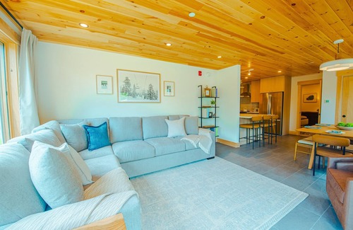 Carrabassett Valley Condominio | Luxury Ski-In/Out Condo at Whiffletree SuperQuad