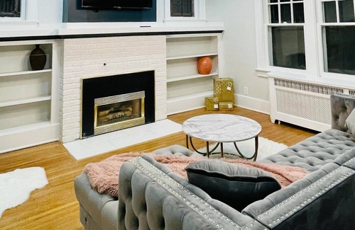 Rochester Casa | Luxury smart 3BR home- minutes to everywhere
