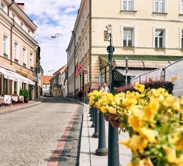 Old Town Apartamento | Luxury Smart Home Apartment in Vilnius Old Town, Sleep on Hästens