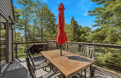 West Hartford Condominio | Luxury Snow Village Ski-In/Out, Golf & Club Access