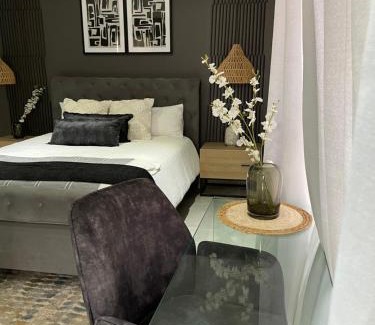 Greater Johannesburg Metropolitan Area Apartamento | Luxury Soweto Haven