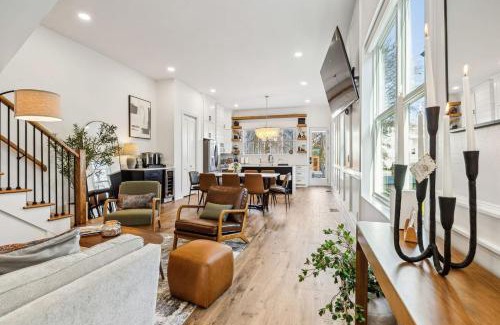 East Hill Casa | Luxury Spa Retreat Sauna, Hot Tub & Fire Pit