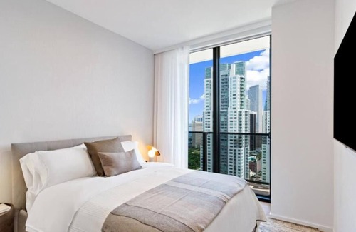 Downtown Miami Casa | Luxury Space with Fully-equipped Kitchens Near South Beach! Pets Allowed, Pool