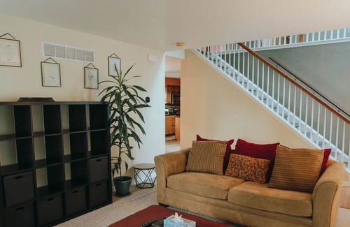 West Bristol Casa | Luxury Spacious Bancroft 5bed 2.5bath Oasis