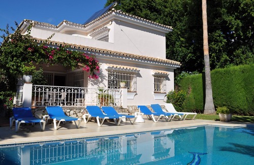 Elviria Villa | Villa espaciosa de lujo con piscina privada para 6 en Elviria, Marbella, con WiFi