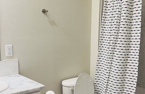 Youngsville Condominio | Luxury Sport Complex Townhome