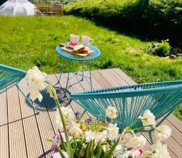 Trefeglwys Otro | Luxury Stargazing Glamping - Seren Aur with Hot Tub
