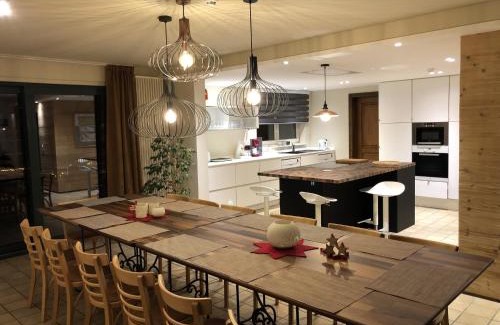 Waimes Casa | Luxury Stay with Sauna