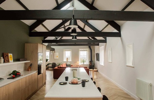 Kirkby Stephen Casa | Elegant Stone Barn in Yorkshire Dales