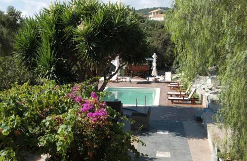 Tselendata Casa | Luxury Stone Villa