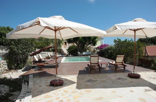 Tselendata Casa | Luxury Stone Villa