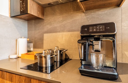 Menlyn Apartamento | Luxury Studio Apartment in Menlyn Maine, free parking, 24/7 concierge - 137