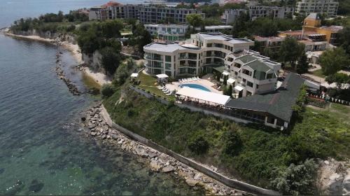 Kavarna Apartamento | Luxury Studio Golf Coast with sea view