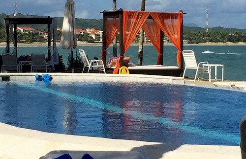 Cabarete Apartamento | Luxury studio in gated beachfront resort, steps from shops and restaurants/bars
