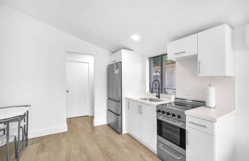 Miami Shores Casa | Luxury Studio in Prime Location