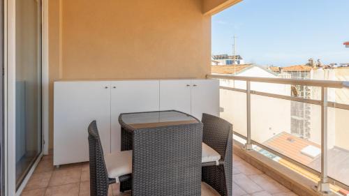 Beausoleil Apartamento | Luxury studio renovated 2024 with free parking