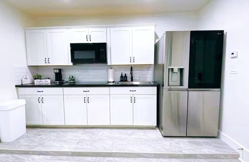 Houston Apartamento | Luxury Studio w/Jacuzzi near IAH