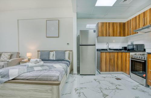 Al Hamra Village Apartamento | Luxury Studio with Marina View Al Hamra Village