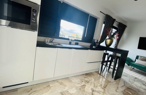 Grote Berg Apartamento | Luxury studio with private jacuzzi near beaches