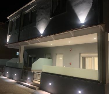 Thasos Town Apartamento | luxury studios & apartments Athanasias
