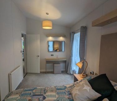 New Forest District Complejo | LUXURY STUNNING SENSATION LODGE ON 5 STAR SHOREFIELD COUNTRY PARK New Forest ENTERTAINMENT AND LEISURE PASSES INCLUDED