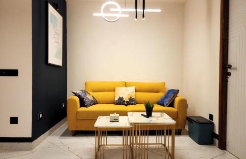 Pallavaram Apartamento | Luxury Stylish Comfort Near Airport, bus and train station