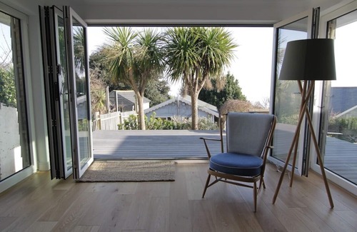 Bonchurch Casa | Casa de lujo, elegante con jardín, vistas al mar y estacionamiento. Internet Wifi, Sky Hd