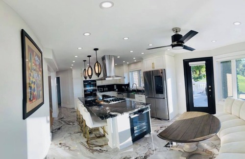 Sudbury Casa | Luxury Sudbury Lake house