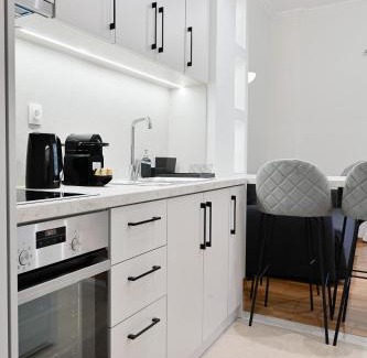 Patras Apartamento | Luxury Suite 3 Downtown