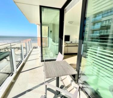Koksijde-Bad Apartamento | Luxury Suite Koksijde 310 - Adults only
