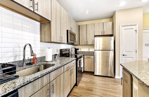 Northside Apartamento | Luxury Suite Near Jacksonville Int'l Airport