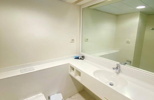 Netanya Hotel | Luxury Suite on Netanya’s Seafront Hotel Ramada