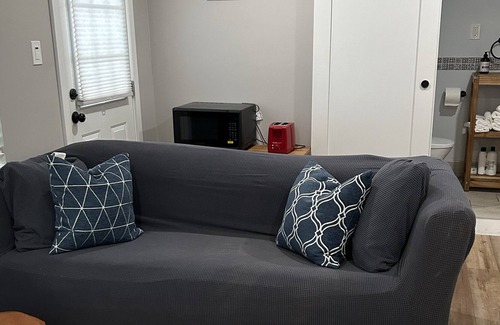 Davis Casa | Luxury Suite w/patio in Davis