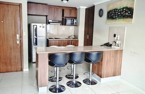 Puerto Santa Ana Apartamento | Luxury Suites Riverfront GYE