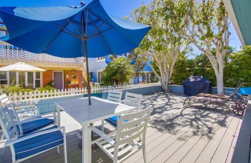 South Mission Beach Casa | Luxury summer house feet from bay & ocean patios