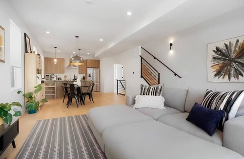 Berkeley Casa | Luxury Tennyson Brownstone/Mountain Views + Dining, Bars, Shops & Parks